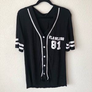Oboe varsity-style b&w button up tee size large